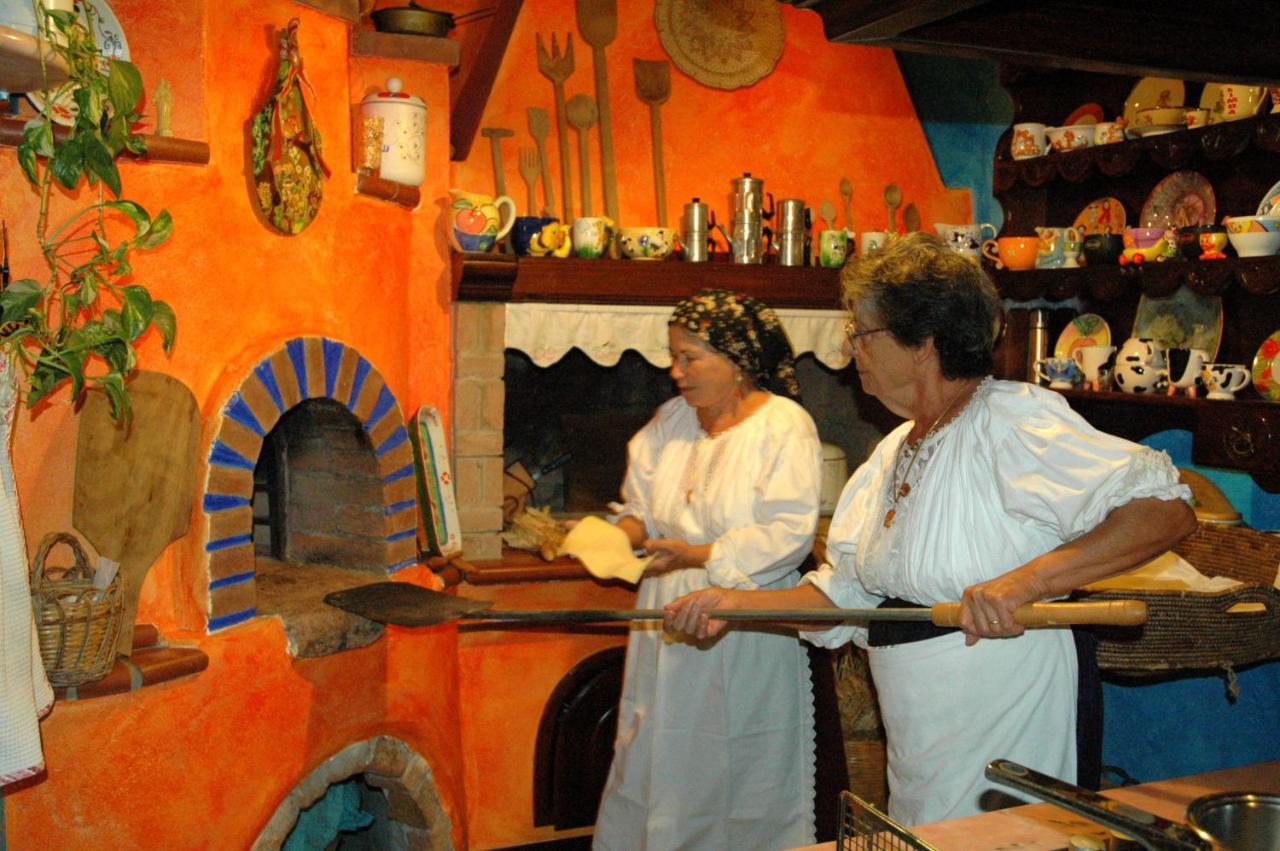 B&B Rita And Family Loceri Екстериор снимка
